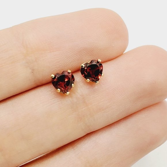 10K Yellow Gold Heart Shape Genuine Garnet 5x5mm Stud Earrings - Picture 2 of 5
